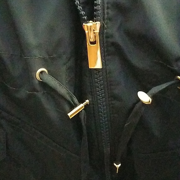 Light weight Lined Polyester Raincoat - Picture 4 of 5